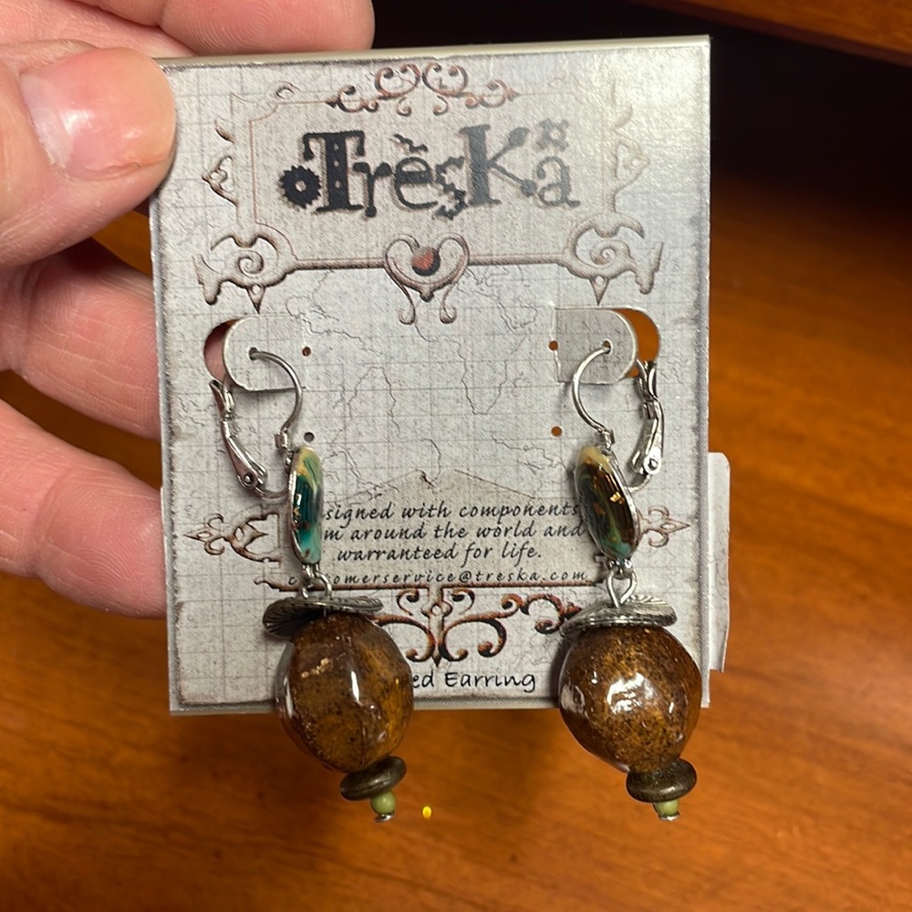 Clip On Earring bundle - Picture 3 of 16
